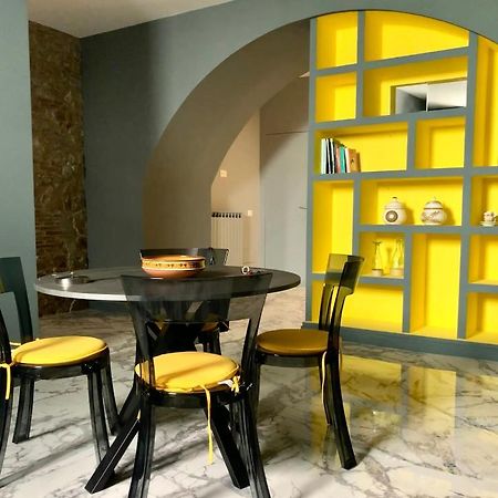 Modern City Center Apartment Benevento Exteriér fotografie