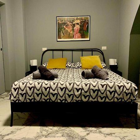 Modern City Center Apartment Benevento Exteriér fotografie