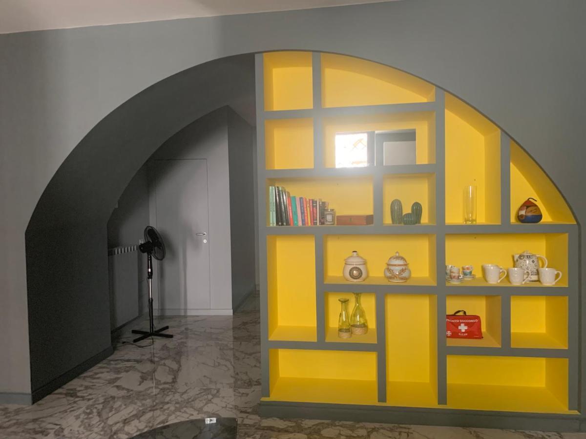 Modern City Center Apartment Benevento Exteriér fotografie